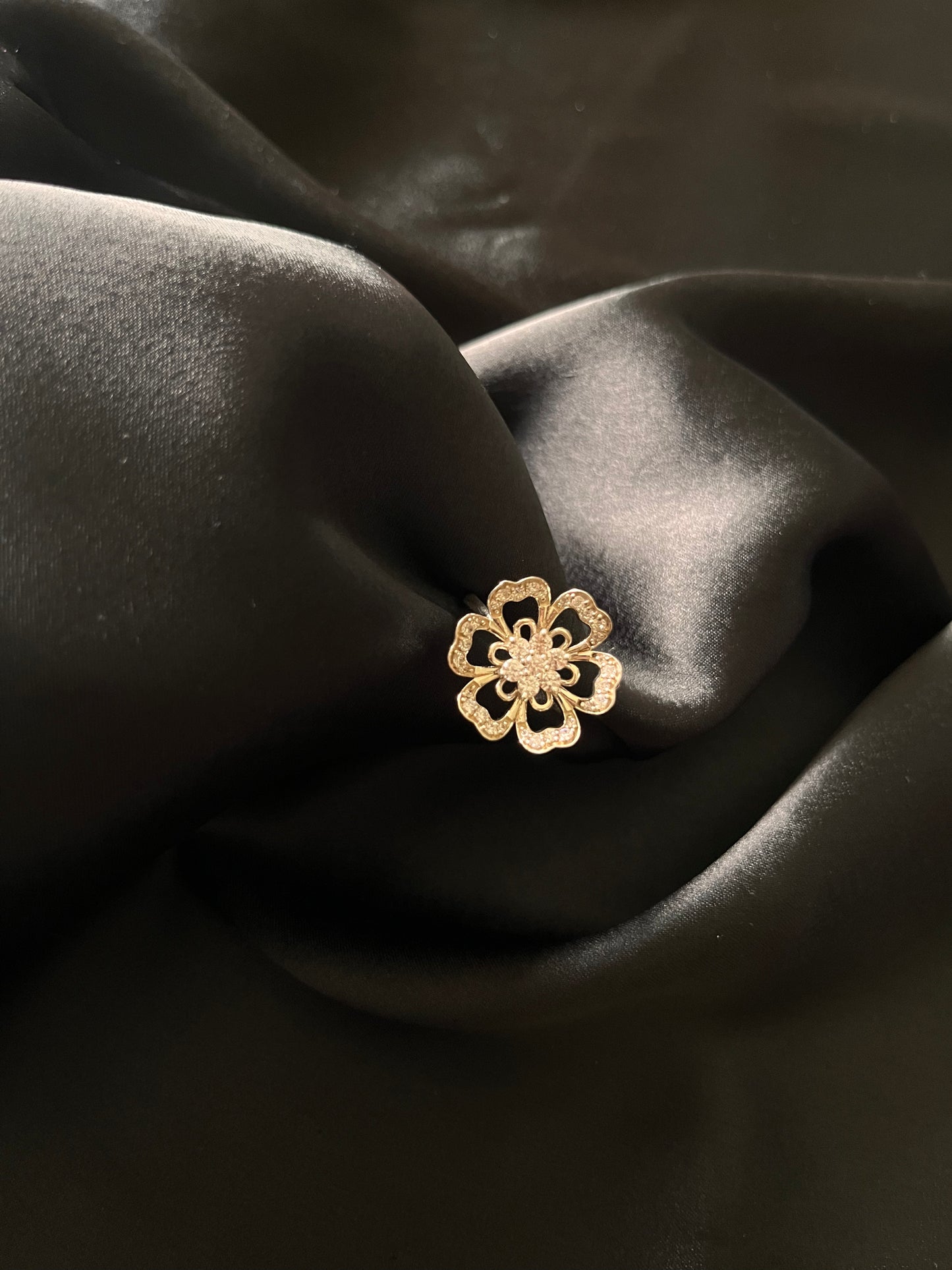 Amara Ring