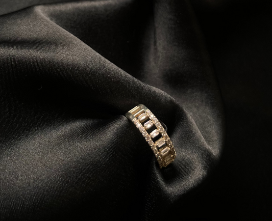 Ora Ring
